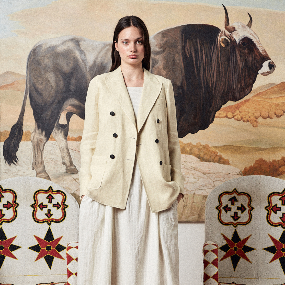 Massimo Alba Woman Charlotte Double-Breasted Linen Jacket in Beige MASSIMO ALBA WOMENS Designer fashion shop online and in store High End fashion boutique Sydney Australia Riada Concept