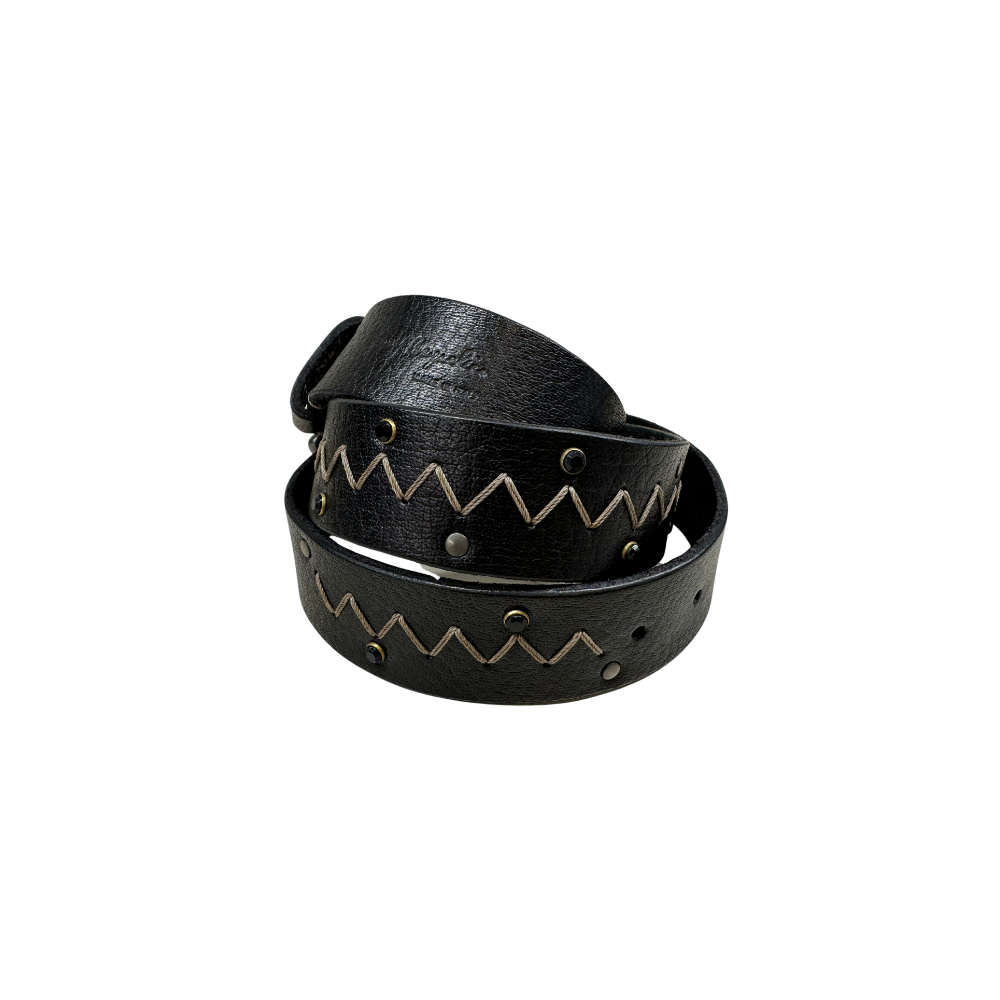 Belt Down.bovine bufalo in nero