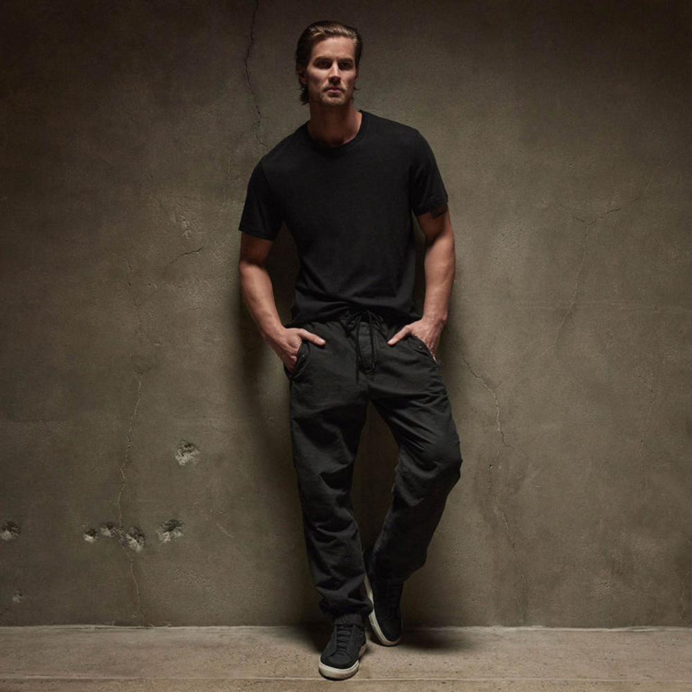 Short sleeve crew neck in black