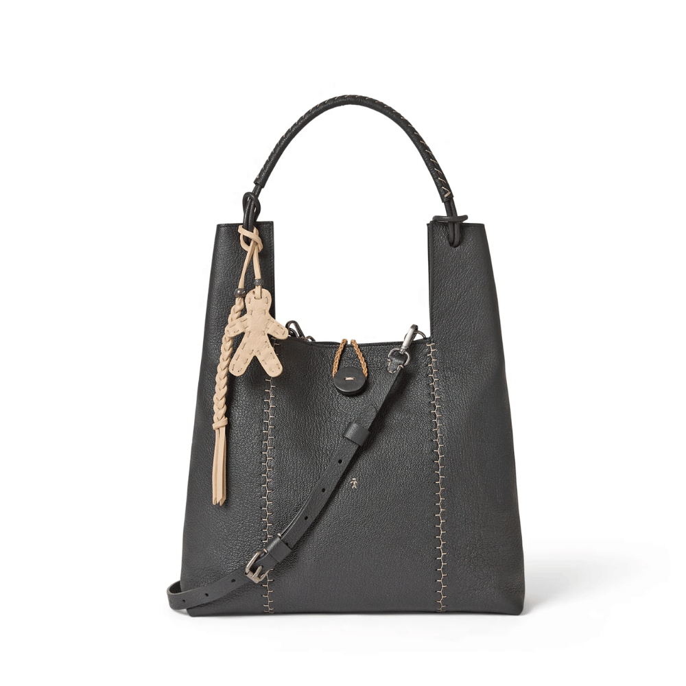 Henry Beguelin Betta Sacca M Martellato Bag in Nero calfskin with top handle, adjustable crossbody strap, and detachable pendant — handmade Italian luxury handbag available at Riada Concept official stockist of luxury labels in Sydney Australia