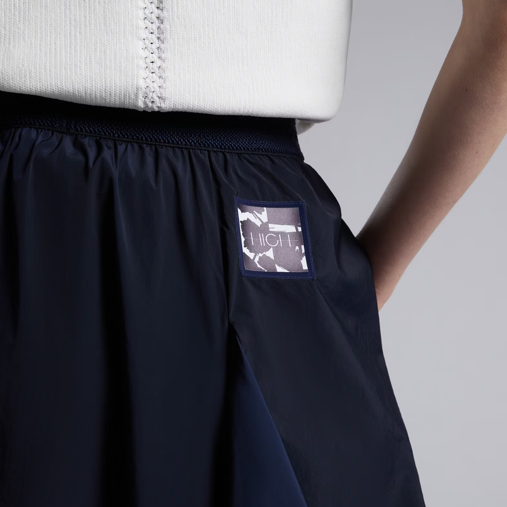 Skirt Sprint in Navy