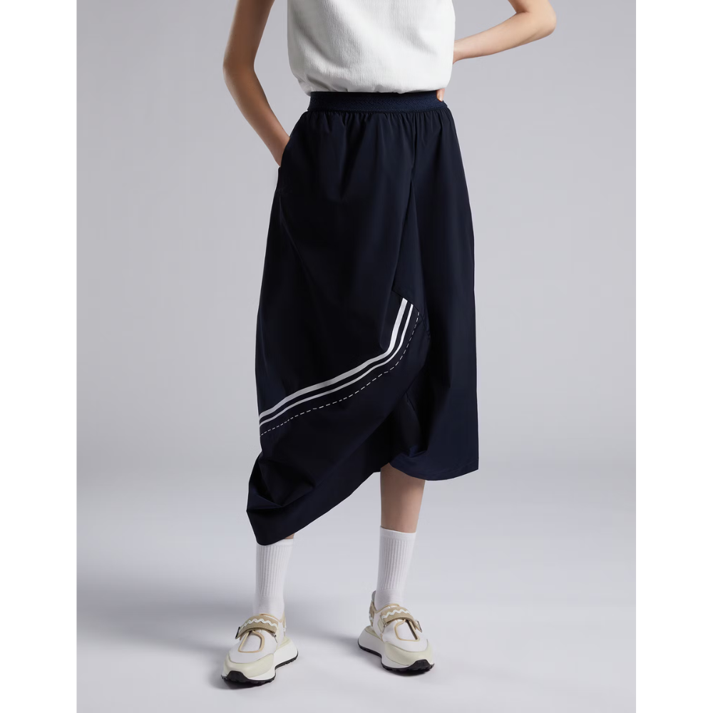 Skirt Sprint in Navy