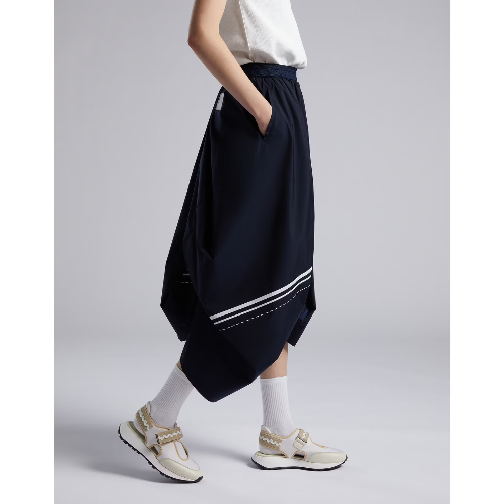 Skirt Sprint in Navy