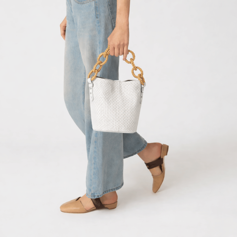 Henry Beguelin Raffia Chain Handle Woven Leather Bucket Bag in Gesso