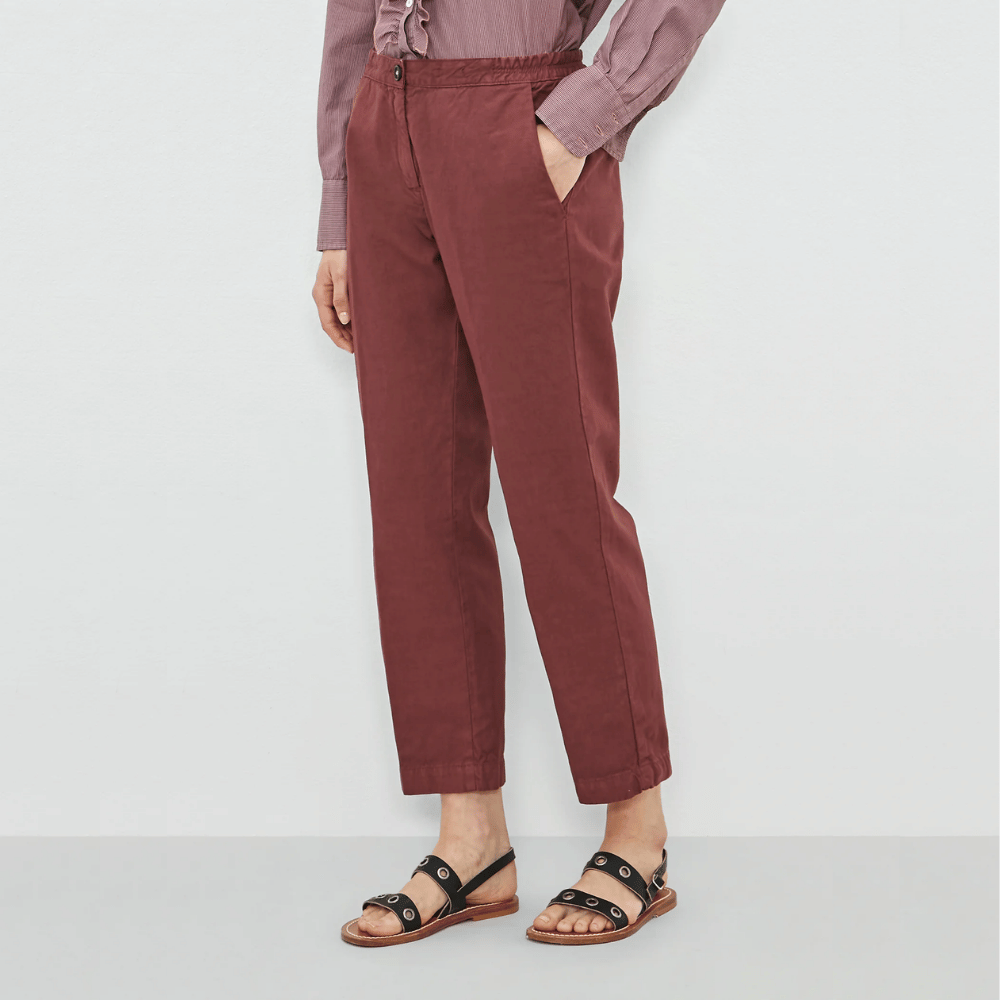 Massimo Alba Woman Sparus Cotton-Linen Panama Cropped Trousers in Dim Burgundy MASSIMO ALBA WOMENS Designer fashion shop online and in store High End fashion boutique Sydney Australia Riada Concept