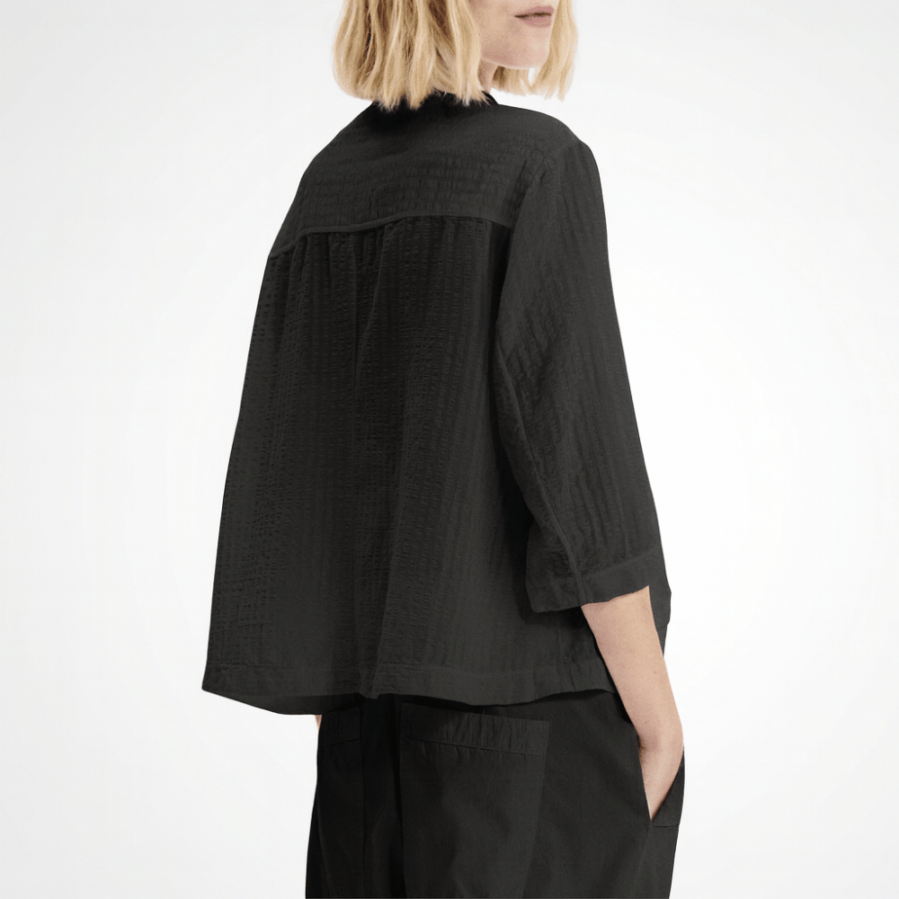 Transit Par Such Seersucker Shirt in Black Transit Par Such at Riada Concept Designer fashion shop online and in store High End fashion boutique Sydney Australia Riada Concept