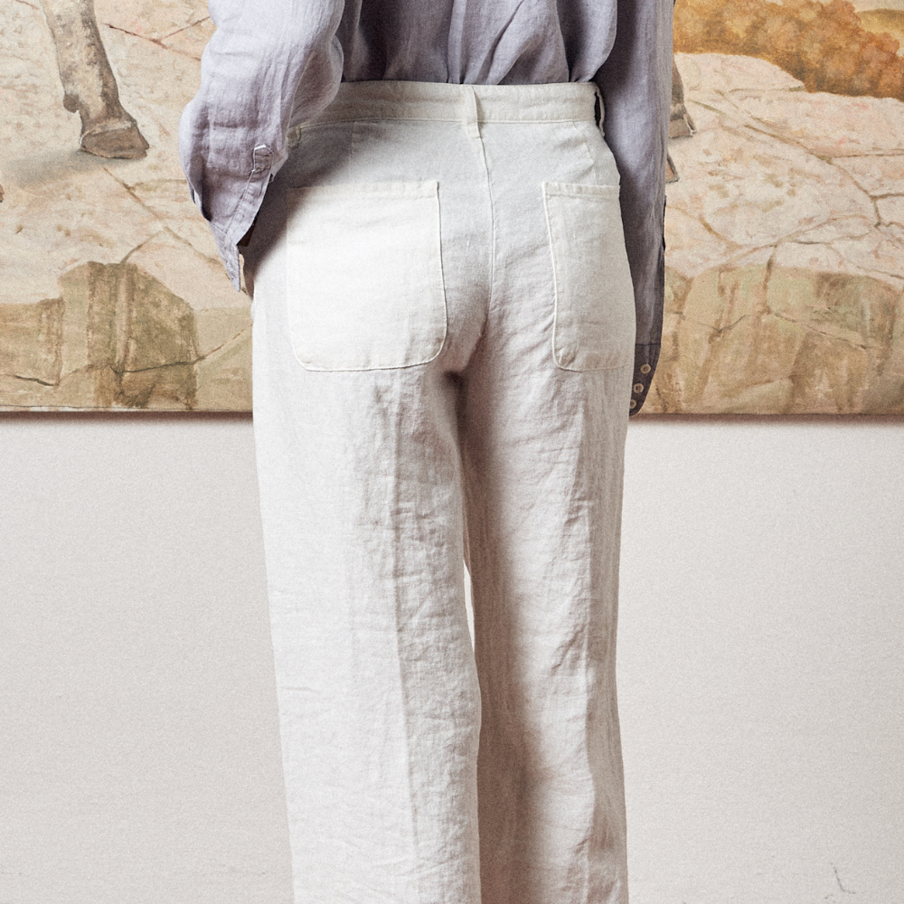 Sarago Linen Cargo Trousers in bianco
