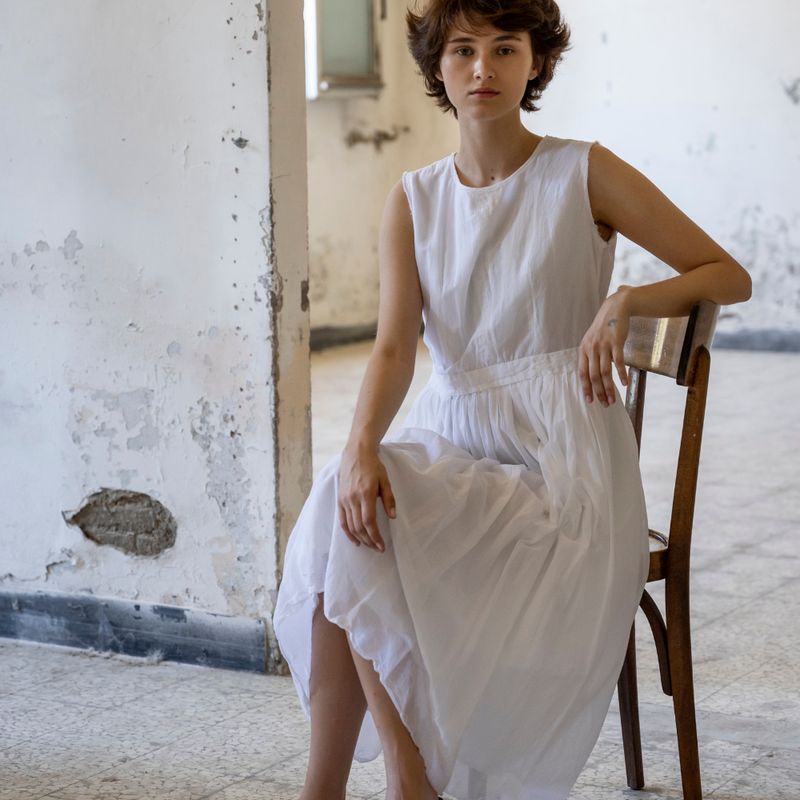 Rania dress in white