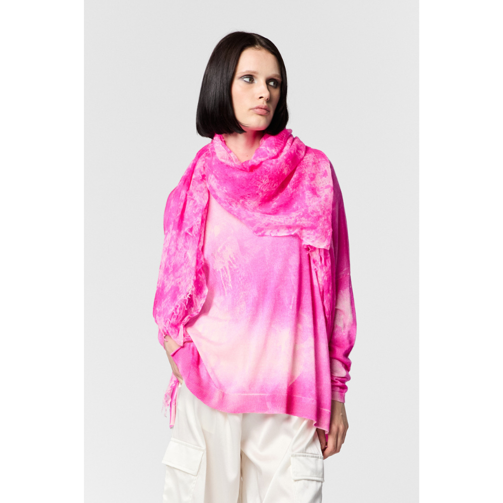 ONE COLOR CAMOUFLAGE LIGHT CASHMERE SCARF WITH FRINGES in ROSA FLUO