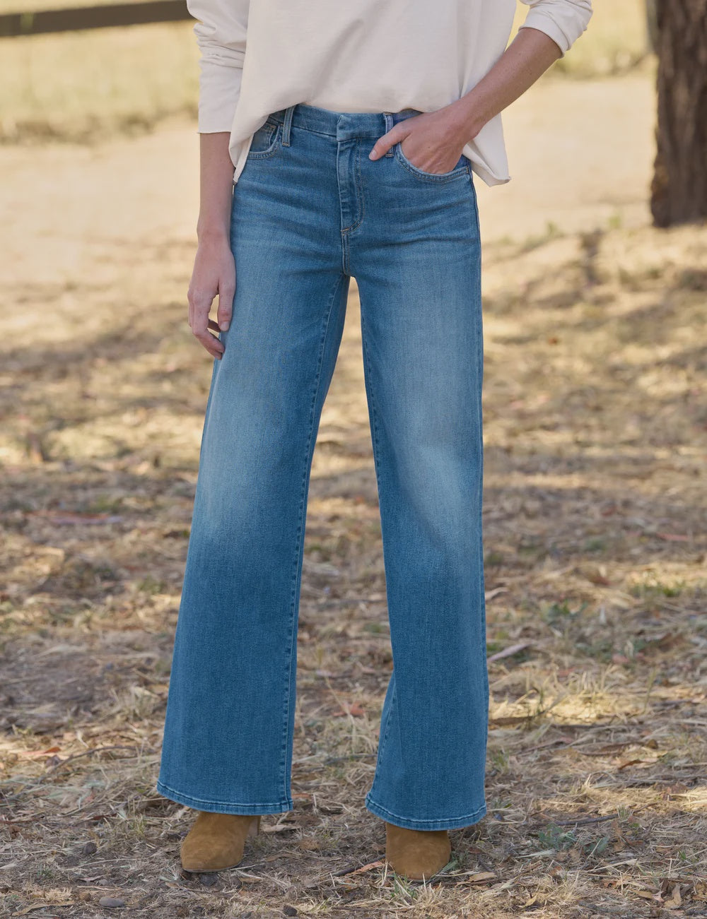 Frank & Eileen Galway 32" Full-Length Wide-Leg Jean in 2002 Wash