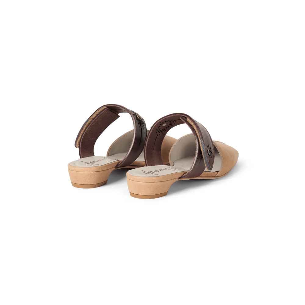 Henry Beguelin Closed-Toe Leather Mule in Camel