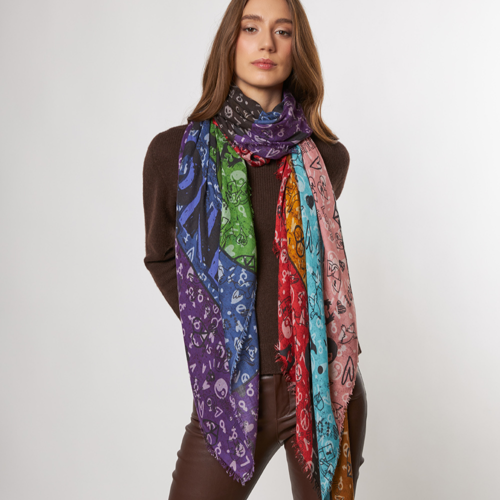 Love is love scarf in multicolour