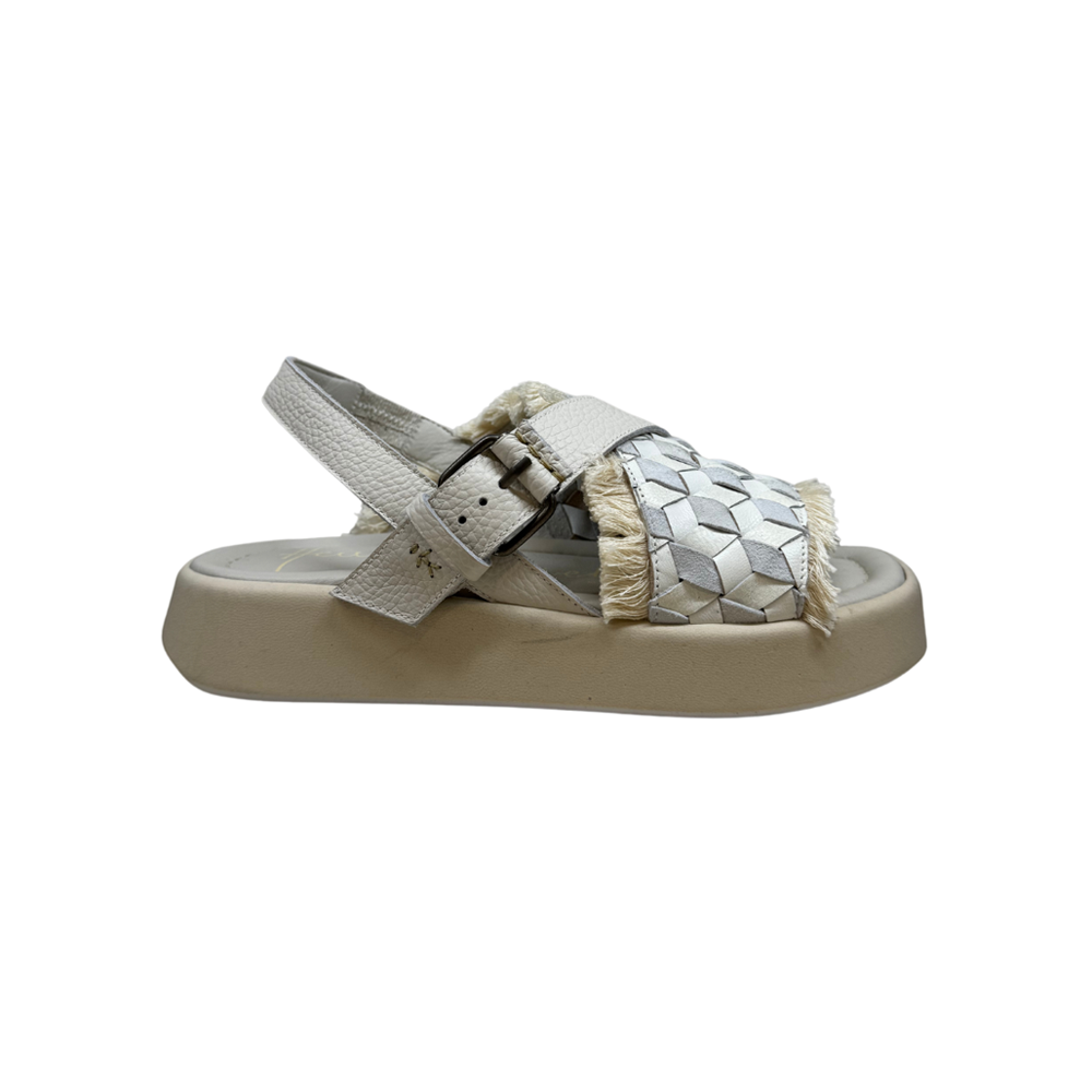 Intreccio 3D sandals in bianco