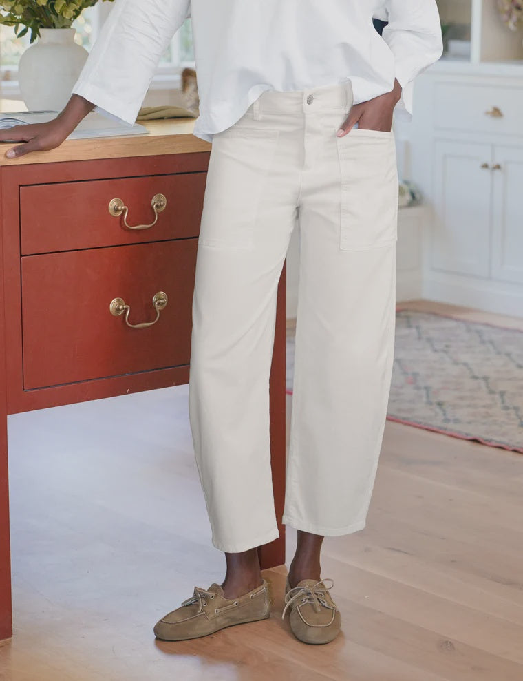 Frank & Eileen Bray Everyday Barrel Pant in Chalk Italian Peached Twill