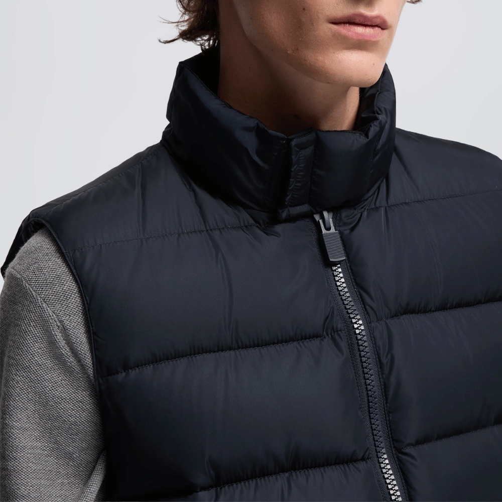 Aspesi Slim Feather Recycled Down Vest in Navy – International designer fashion boutique Australia Riada Concept Woollahra