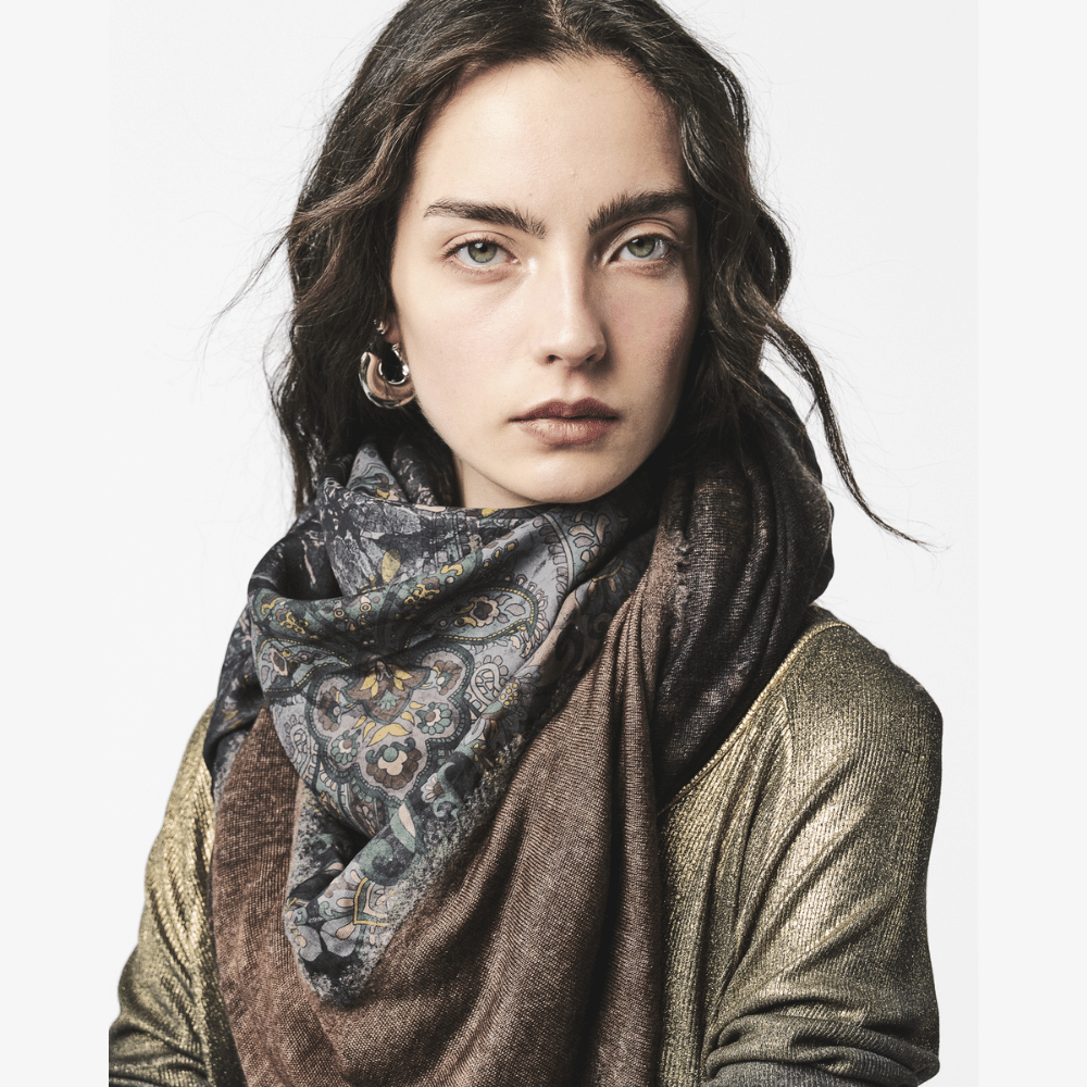 Shop Avant Toi’s hand-painted paisley scarf in Yak at Riada Concept. Warm brown cashmere-silk knit, printed silk and distressed edges - close up