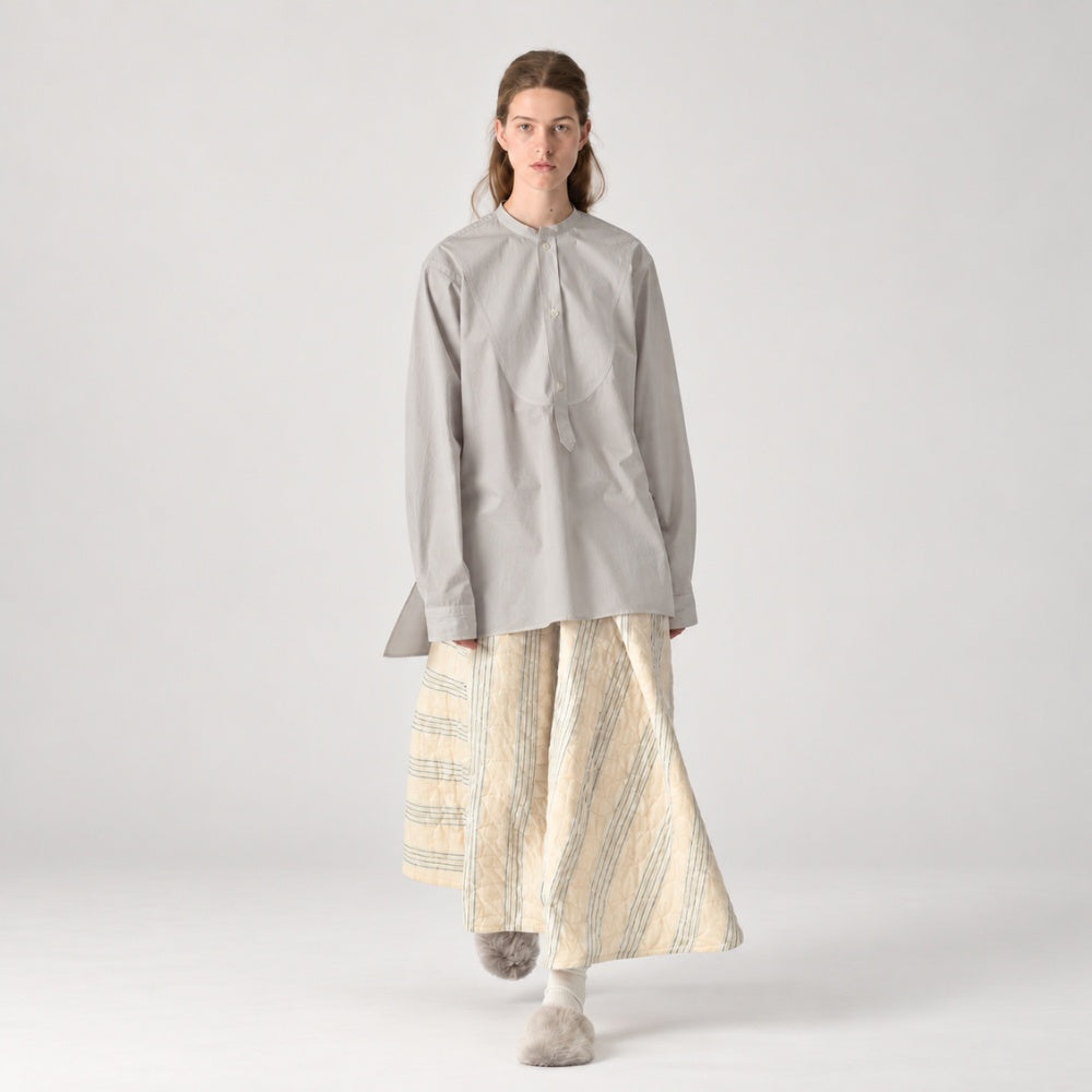 Sofie D’Hoore Blain cotton poplin popover shirt in pale grey Powder with curved bib front