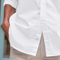 Frank & Eileen Relaxed Button-Up Eileen Shirt in White Cotton Shop Frank & Eileen online in Australia at Riada Concept – official stockist of Frank & Eileen shirts, dresses, and linen pants. Discover timeless, premium women's fashion with fast shipping from Sydney.