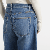 FRAME The Bubble Jeans in Westbury at Riada Concept. High-rise rigid barrel jeans with a curved leg and adjustable rolled cuff - close-up waistband, back pockets