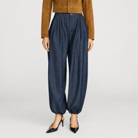 FRAME The Denim Balloon Pant in Rinse at Riada Concept. High-rise balloon jeans in fluid cotton-lyocell denim with a gathered ankle - front view