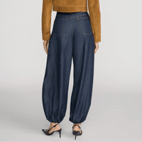 FRAME The Denim Balloon Pant in Rinse at Riada Concept. High-rise balloon jeans in fluid cotton-lyocell denim with a gathered ankle - back view