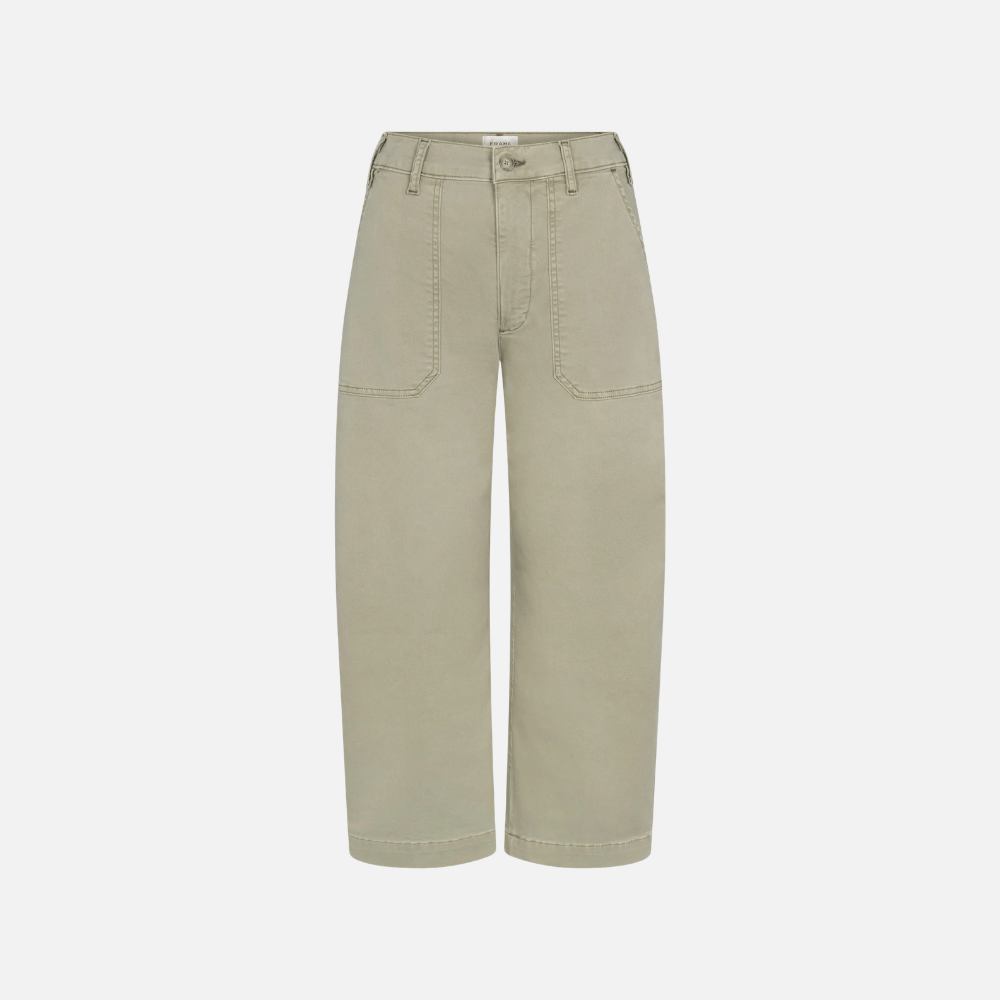 FRAME The Ranger Pant in Thyme at Riada Concept. High-rise cropped utility trousers in stretch cotton twill with patch pockets