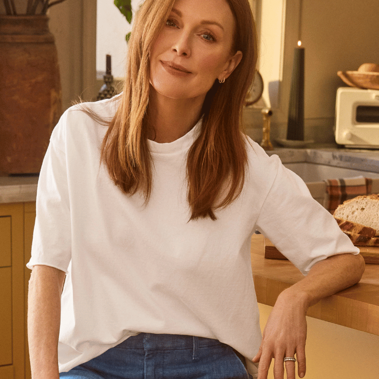 Frank & Eileen Perry NYC Crewneck Tee in White – International designer fashion boutique Australia Riada Concept Woollahra