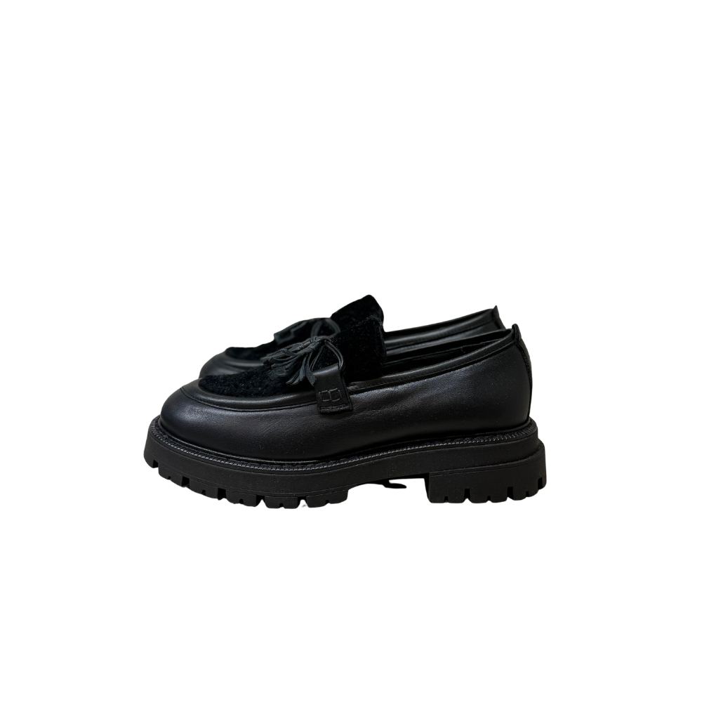 Henry Beguelin Olivia Shearling Loafer in Nero - Shop the latest Henry Beguelin leather goods collection; handcrafted Italian bags and accessories. Shop online and in-store at Riada Concept.