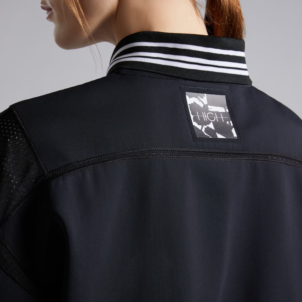 Jacket Strike in Black