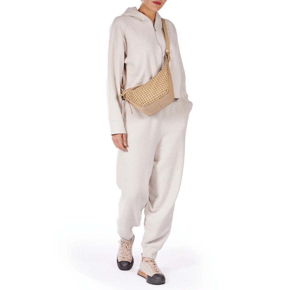 Henry Beguelin Ilenia Small Woven Calfskin Shoulder Bag in Beige – International designer fashion boutique Australia Riada Concept Woollahra