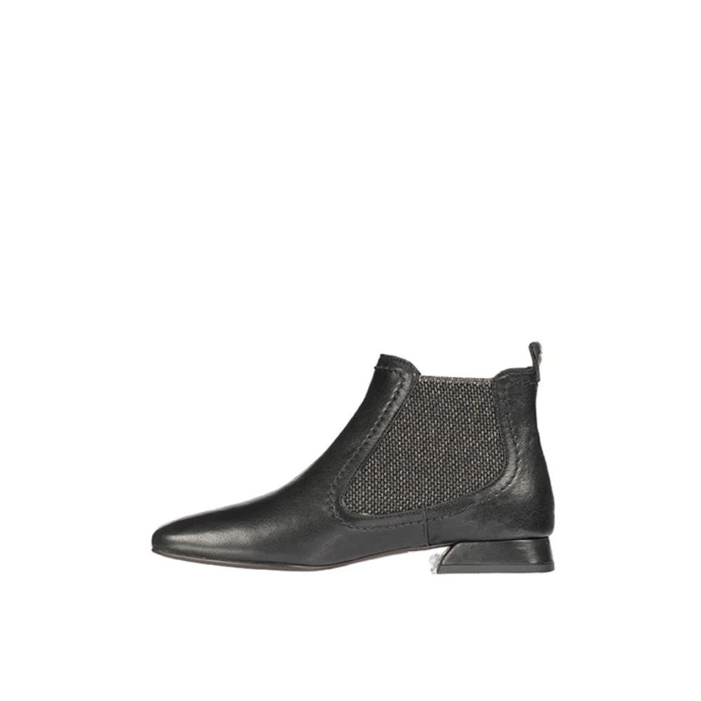 Henry Beguelin Stretch Side Leather Ankle Boots in Black SD6005 HENRY BEGUELIN Designer fashion handbags shop online and in store High End fashion boutique Sydney Australia Riada Concept