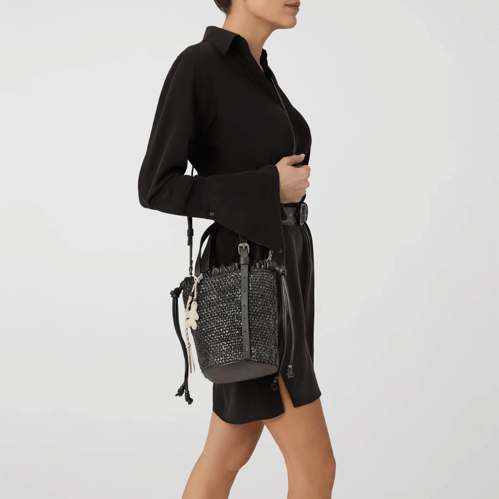 Henry Beguelin Secchiello Arricciato Intreccio Madreperla Bag in Black BD5928 HENRY BEGUELIN Designer fashion handbags shop online and in store High End fashion boutique Sydney Australia Riada Concept