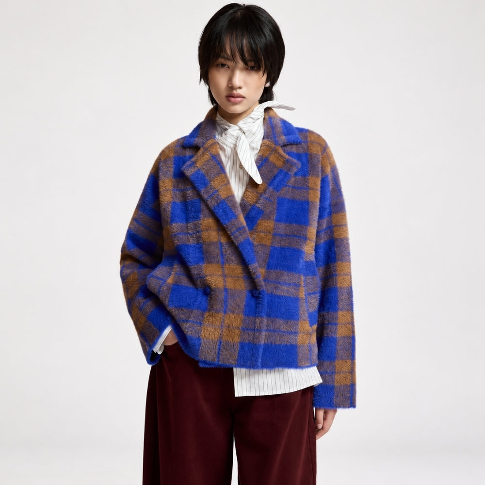 Riada Concept Essentiel Antwerp Karreau check knit cardigan in Indigo Ink, worn on model, front view