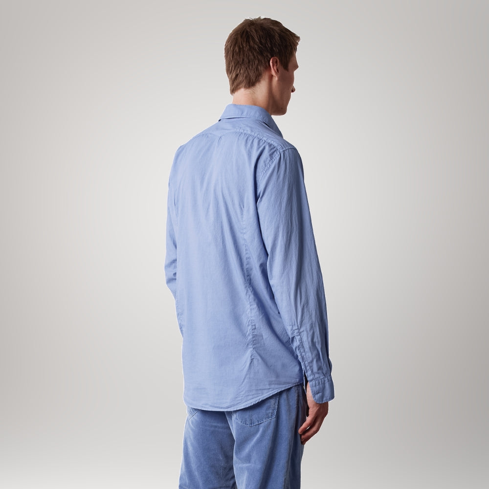 Massimo Alba Genova cotton voile shirt in tulip, a periwinkle blue, with a pointed collar and mother-of-pearl buttons - back view
