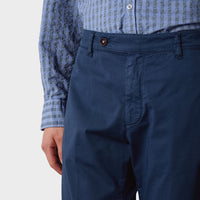 Massimo Alba Winch2 slim-fit trousers in midnight blue stretch cotton gabardine with a flat front - waistband detail
