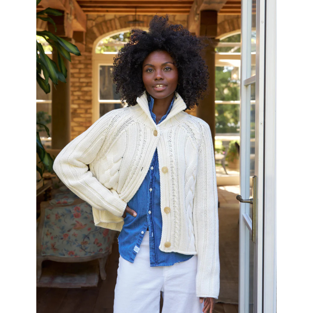 Mini Cotswolds Cropped Cable Knit Cardigan in Ivory
