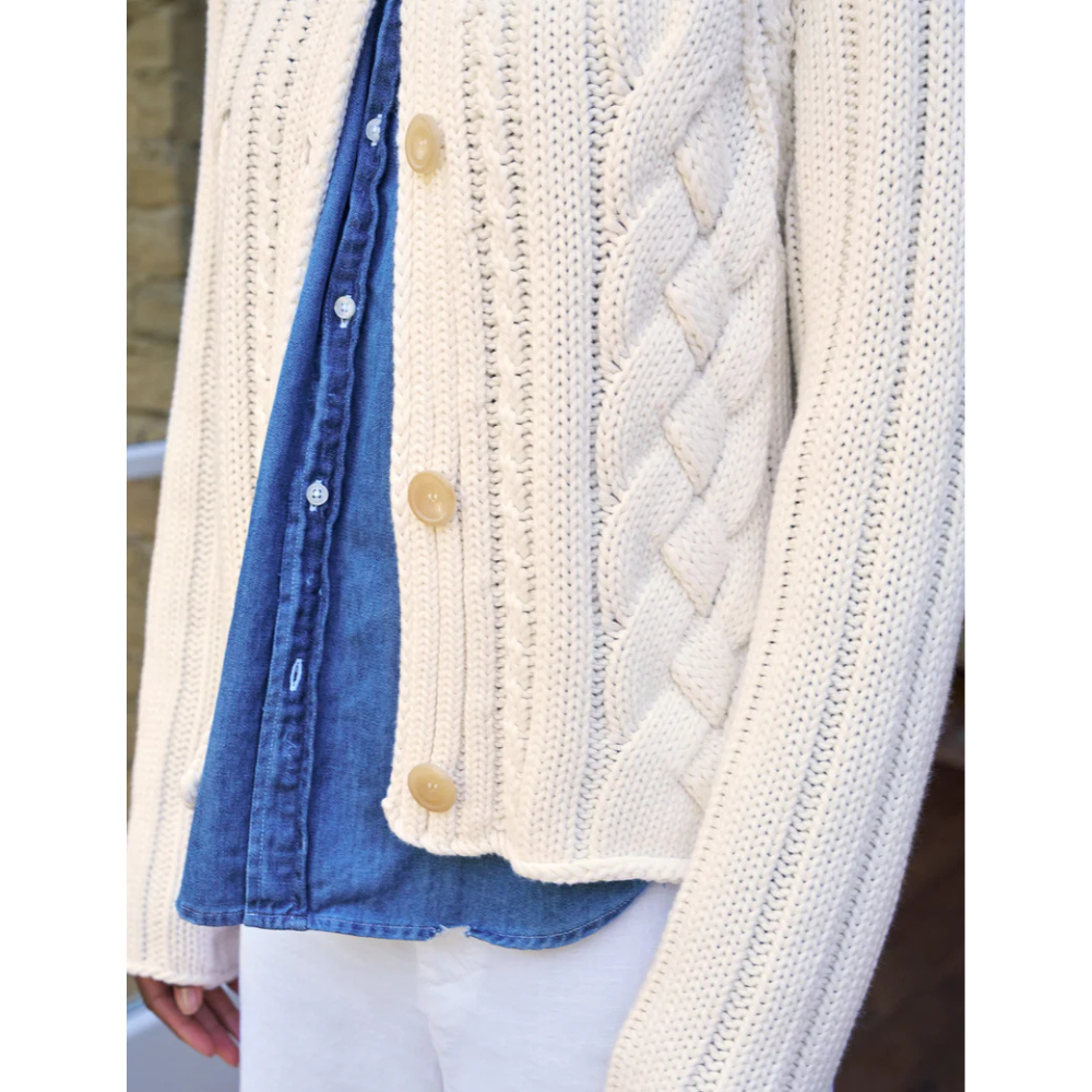 Mini Cotswolds Cropped Cable Knit Cardigan in Ivory