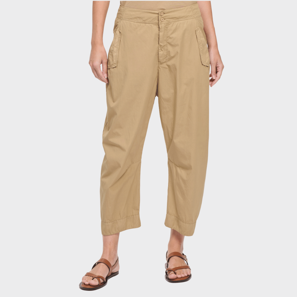 Transit Par Such relaxed cotton poplin trousers in warm camel beige Nut – front view