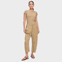 Transit Par Such relaxed cotton poplin trousers in warm camel beige Nut – full body front view