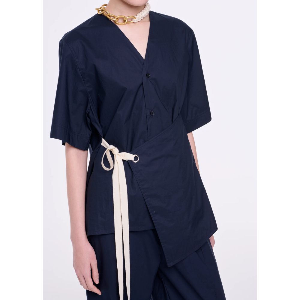SHORT SLEEVE SHIRT WITH ASYMETRIC PANEL IN BLUE