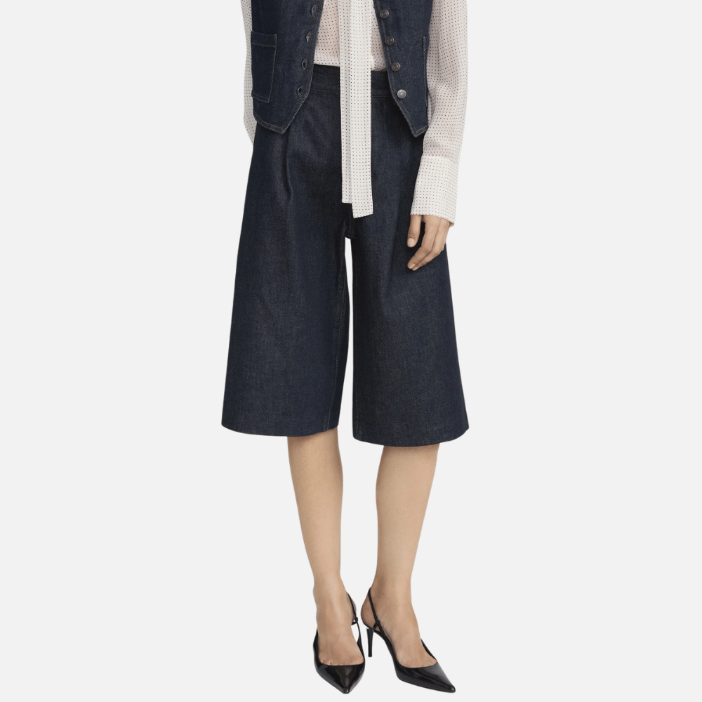 FRAME The Tailored Short in Rinse — high-rise wide-leg jean shorts. FRAME designer denim, luxury jeans boutique Sydney Australia Riada Concept Woollahra