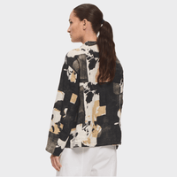 Transit Par Such abstract print linen shirt jacket in black cream and beige – back view