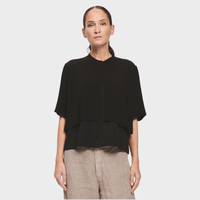 Transit Par Such Cape Layer Shirt in black with cropped overlay – front view 