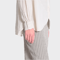 Transit Par Such Contrast Panel Linen Shirt in Chalk - close up cuffs