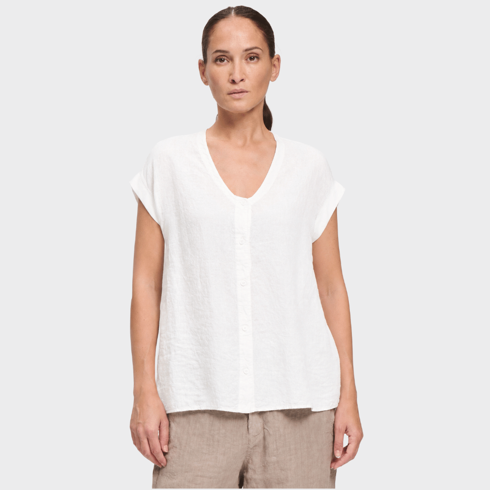 Transit Par Such linen and viscose button front tank in white – front view
