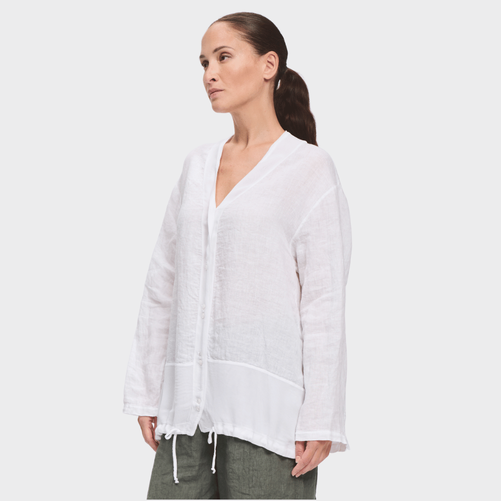 Transit Par Such white button-front shirt jacket with adjustable drawstring hem – side view