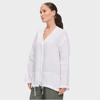 Transit Par Such white button-front shirt jacket with adjustable drawstring hem – side view