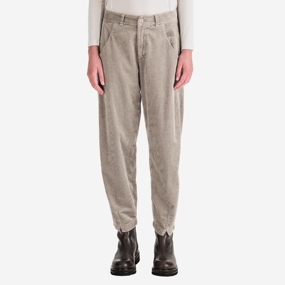 Transit Par Such Signature Stretch Corduroy Pant in Stone – International designer fashion boutique Australia Riada Concept Woollahra