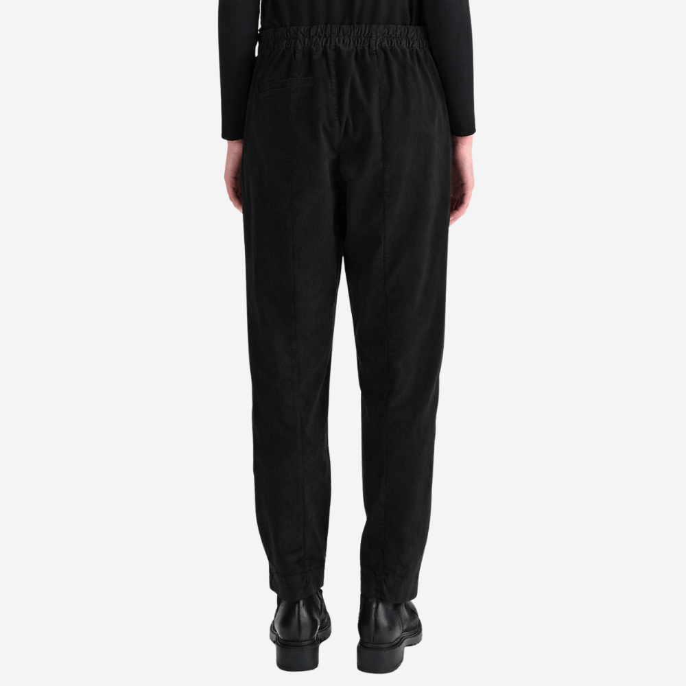 Transit Par Such Velvet Cotton Slim Pant in Black – International designer fashion boutique Australia Riada Concept Woollahra