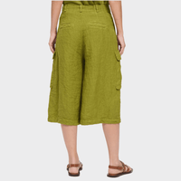 Transit Par Such wide leg linen cargo Bermuda shorts in olive green – back view